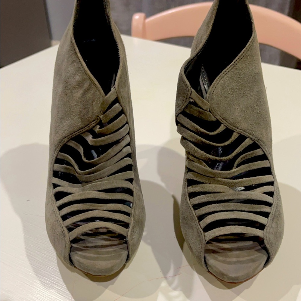 Aldo suede platform peep toe heels